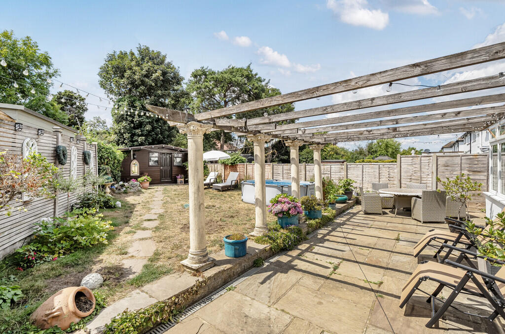 1325600-7-687a76d...