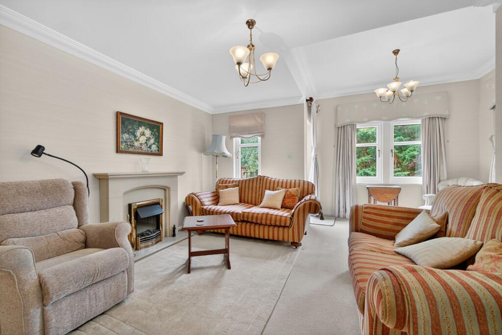 Dining Lounge