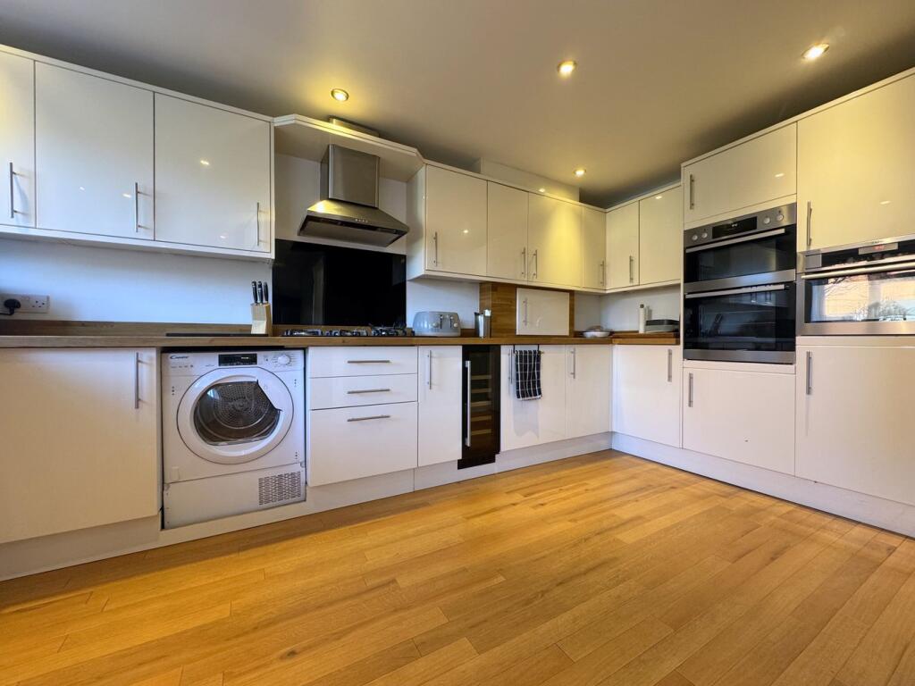 Fitted Kitchen