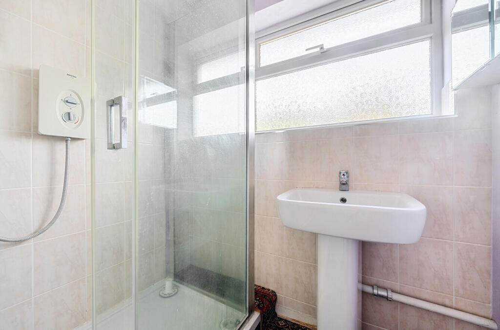 1347090-20-68b804...