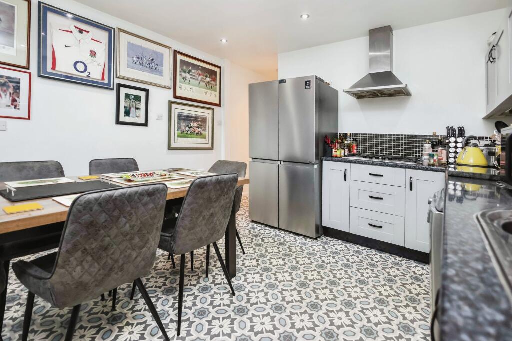 21bictonavenuebictonavenueworcesterwr53tf-33