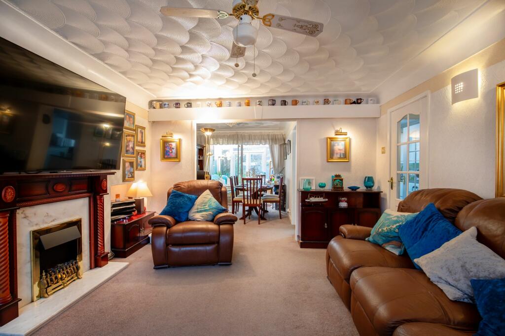 Front Lounge