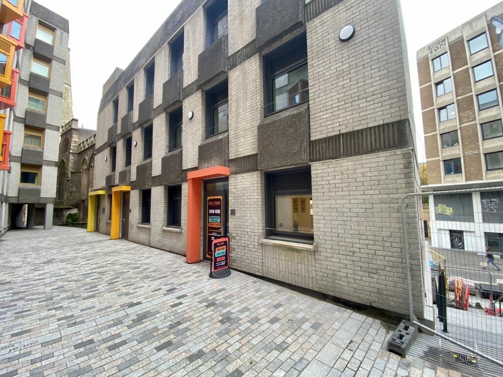 Photo 11