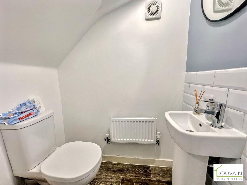 Cae'r Delyn, Oakdale, Blackwood