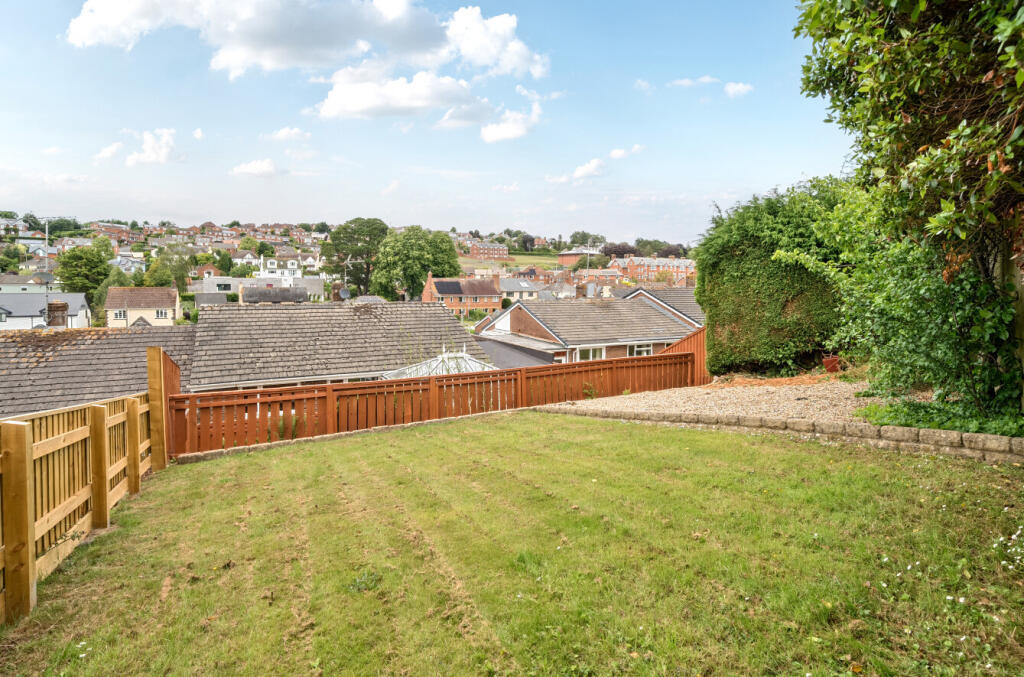 1304198-15-683f3e...