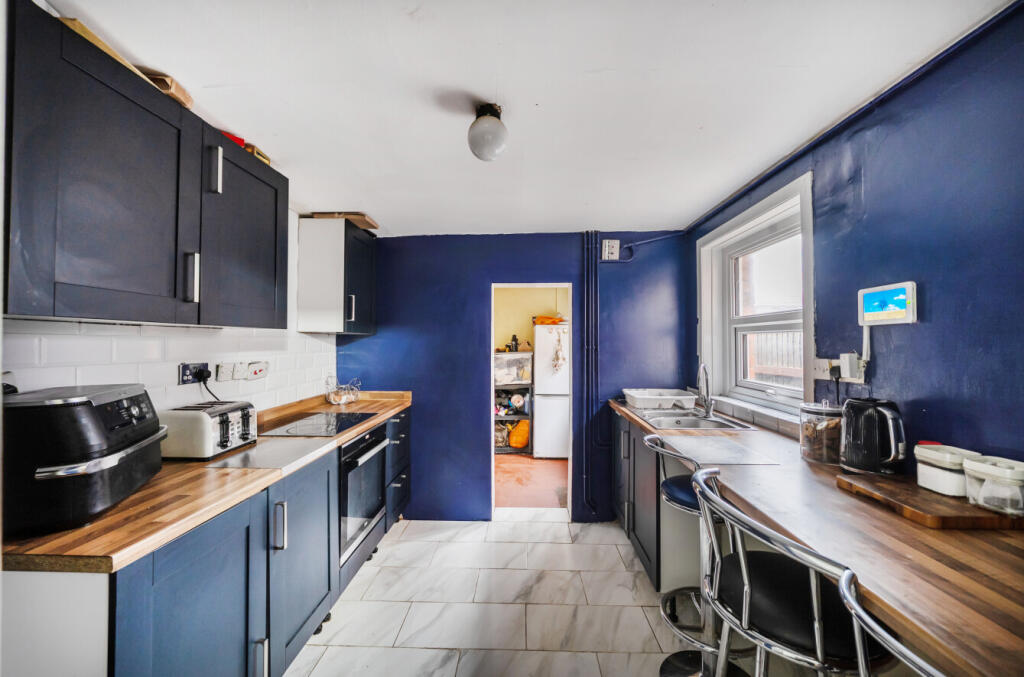 1392763186943fec6ececc