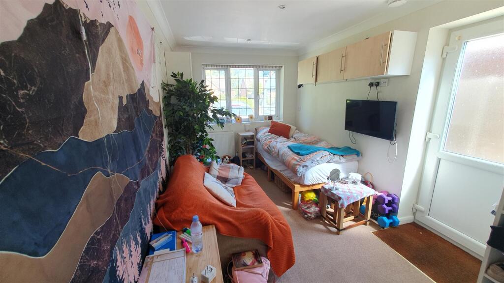 10. Studio lounge bedroom v2.jpg