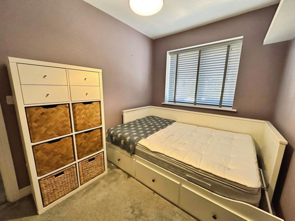 pbox-bedroom-341761.jpeg