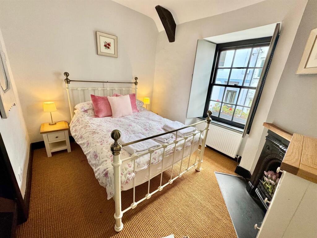 PHOTO-2025-10-11-10-18-39 (6).jpg