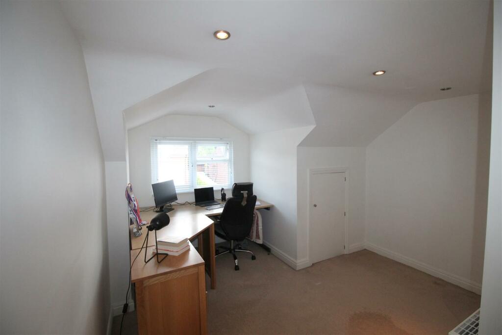 Marquis Drive, 10 Bedroom Three 1.JPG