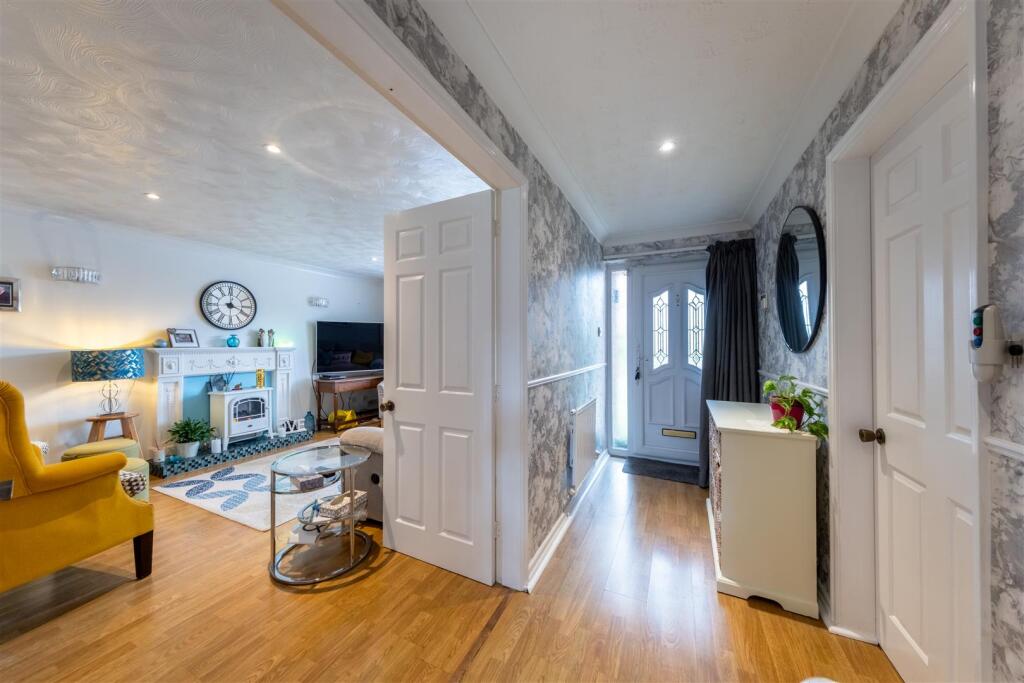 26 Chesterfield Close-020.jpg