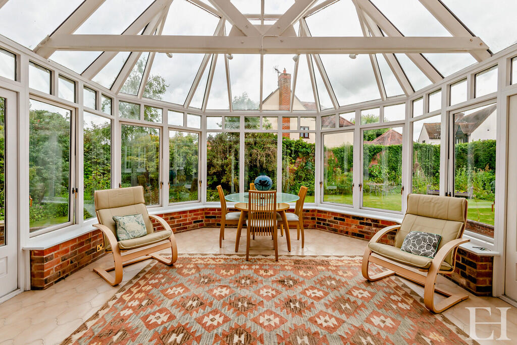 8608849-interiorW...