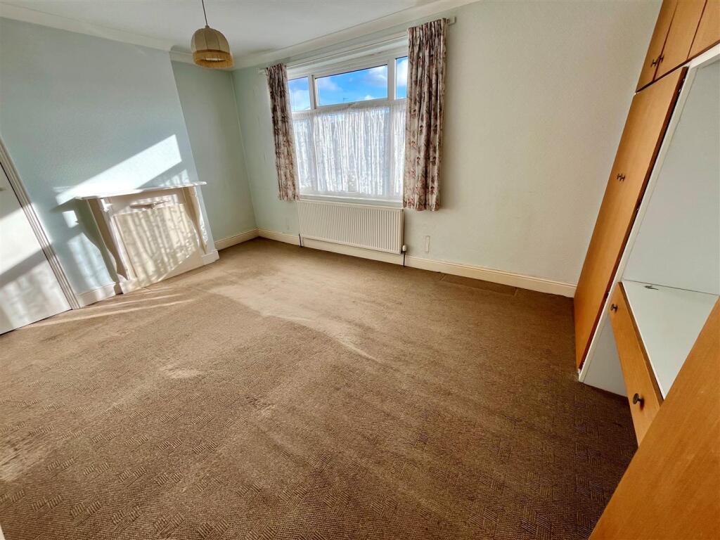 Bedroom One..jpg