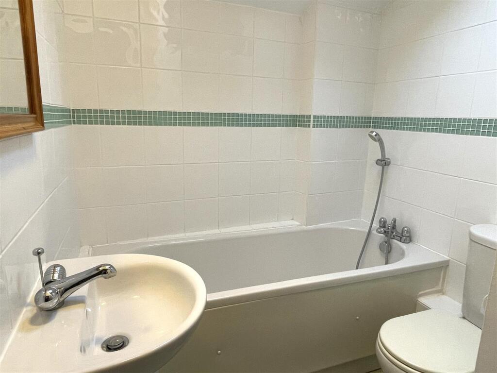 bathroom.JPG