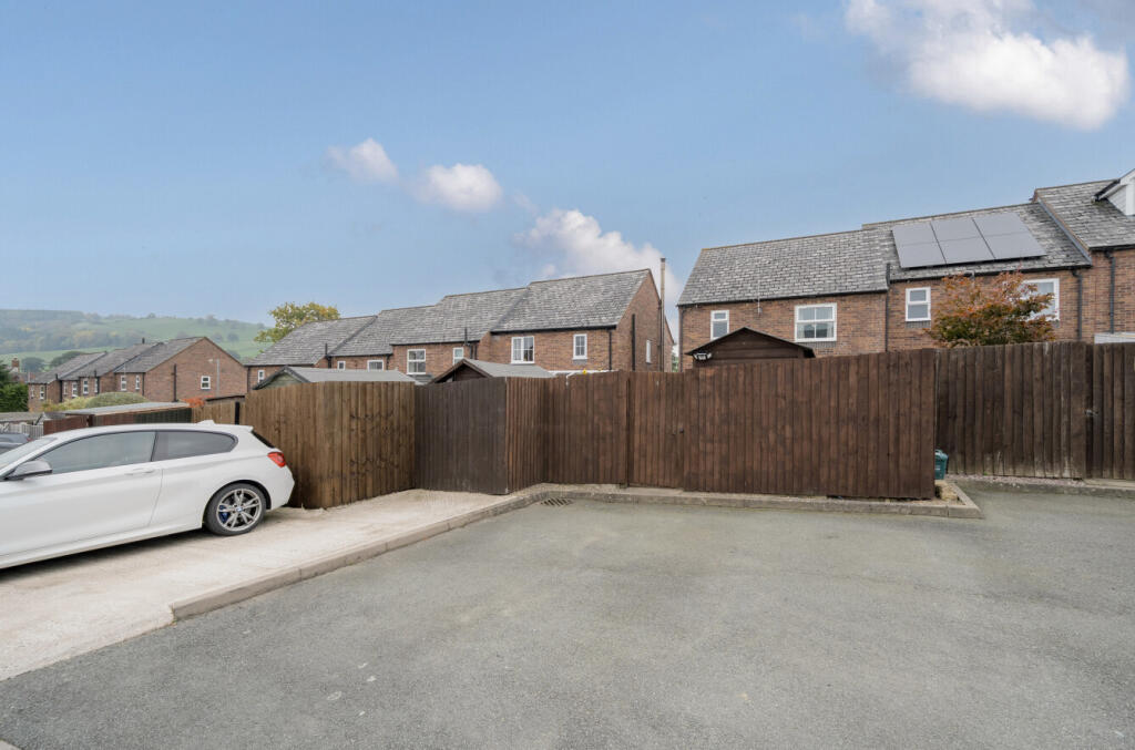 1365609-20-68efcc...