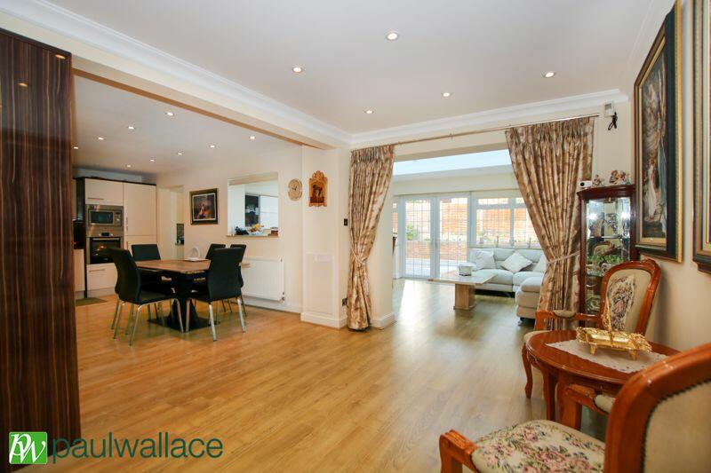 Kitchen/Diner/Rear Reception