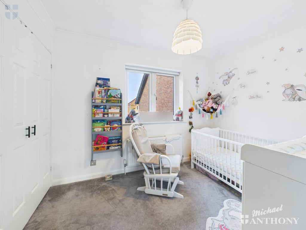 CAM03852G0-PR0429-STILL006-thumbnail-h750-70