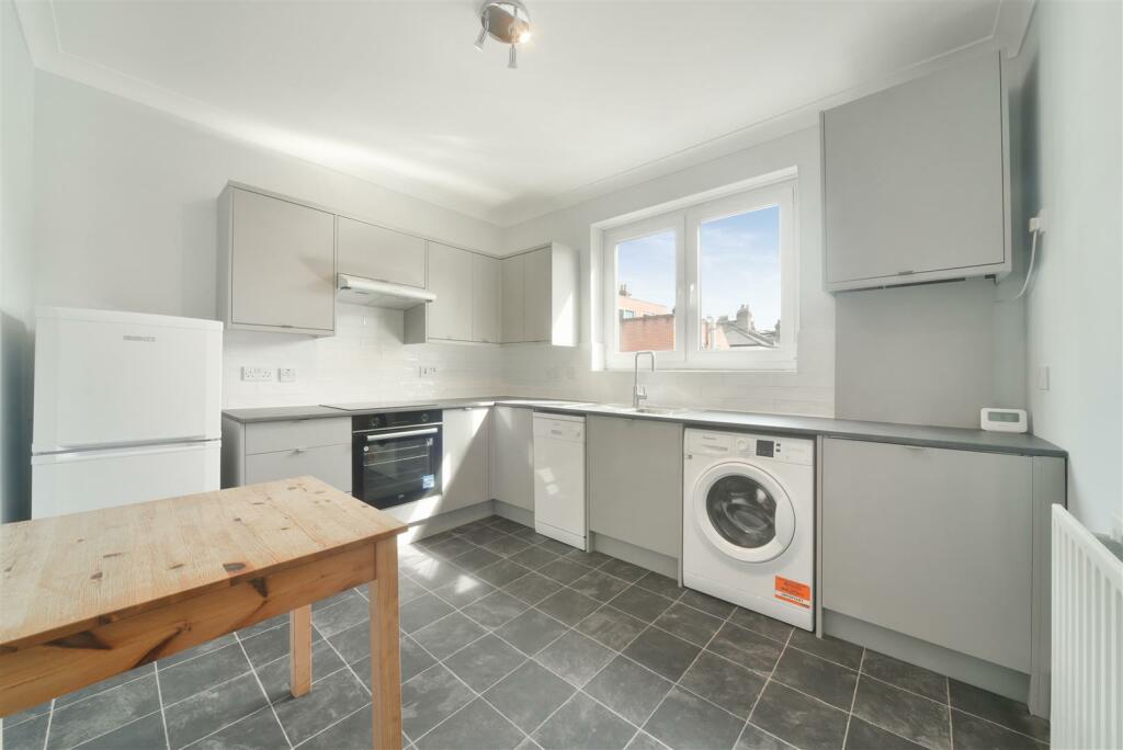 LAMBTON ROAD, 8A -33.jpg