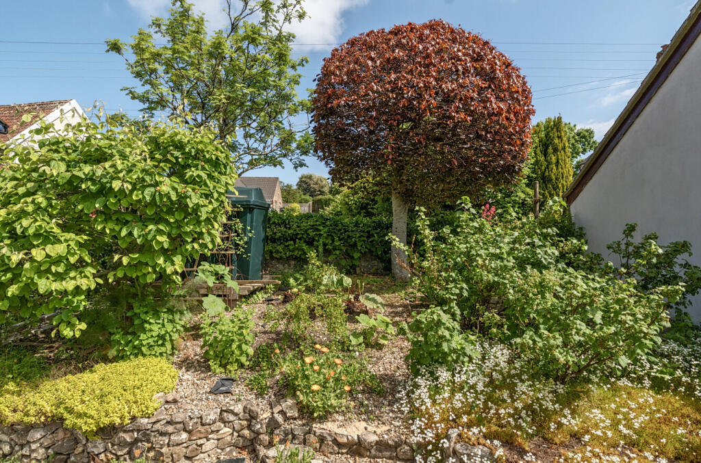 1295958-4-6828756...