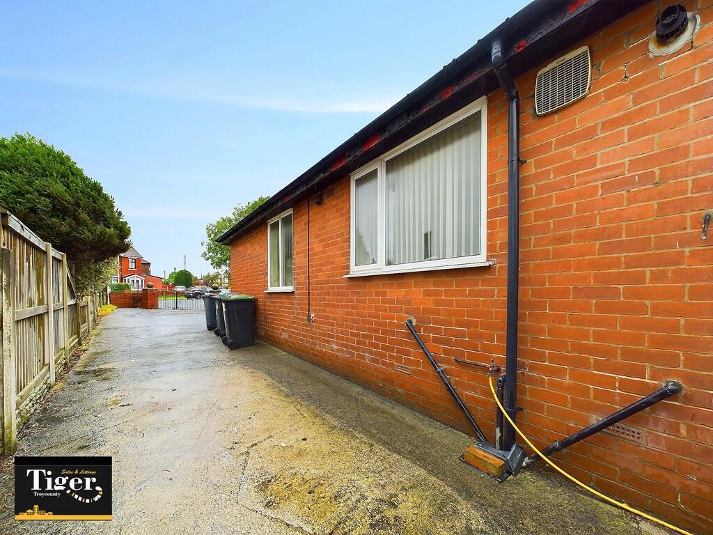 CAM02176G0-PR0356...