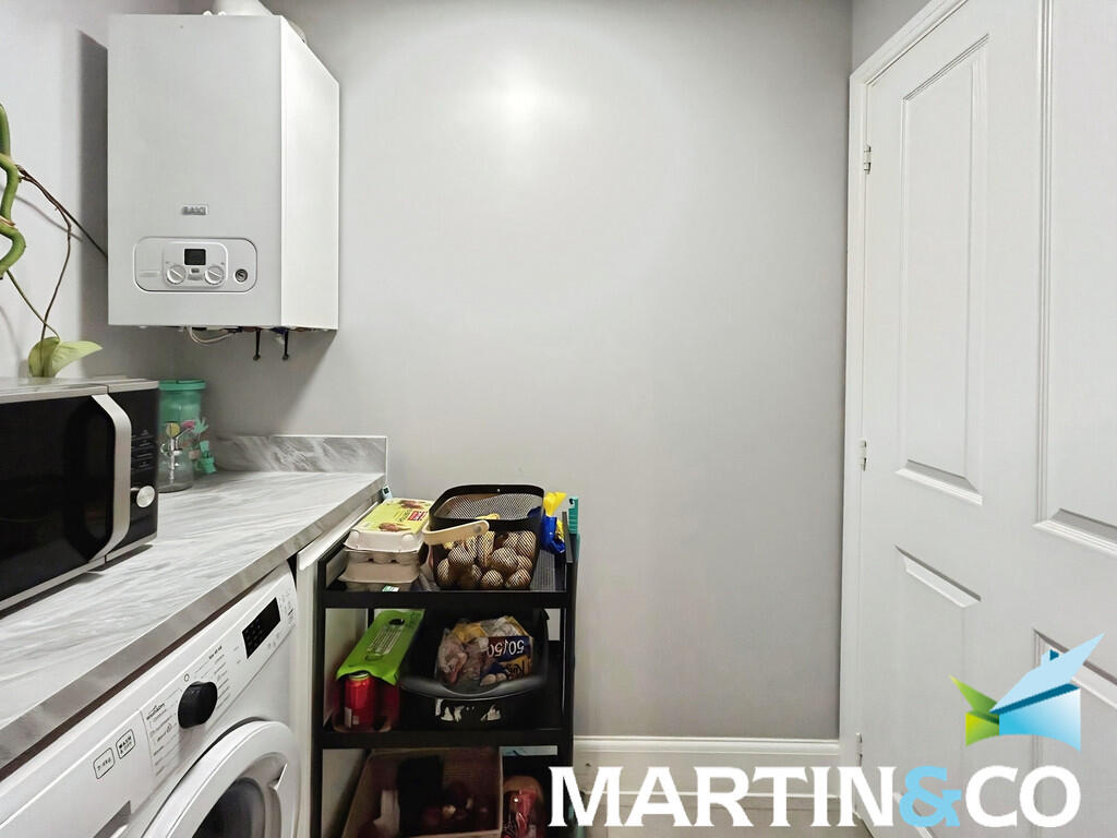 eaf937f5-WhatsApp...