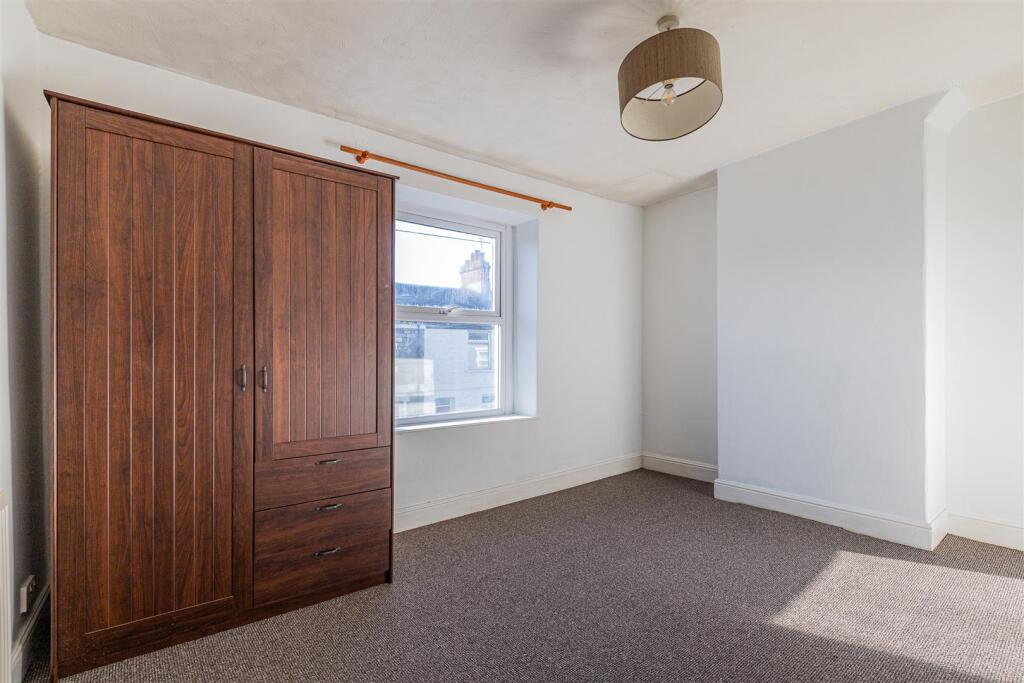 Asgog Street 14-12.jpg