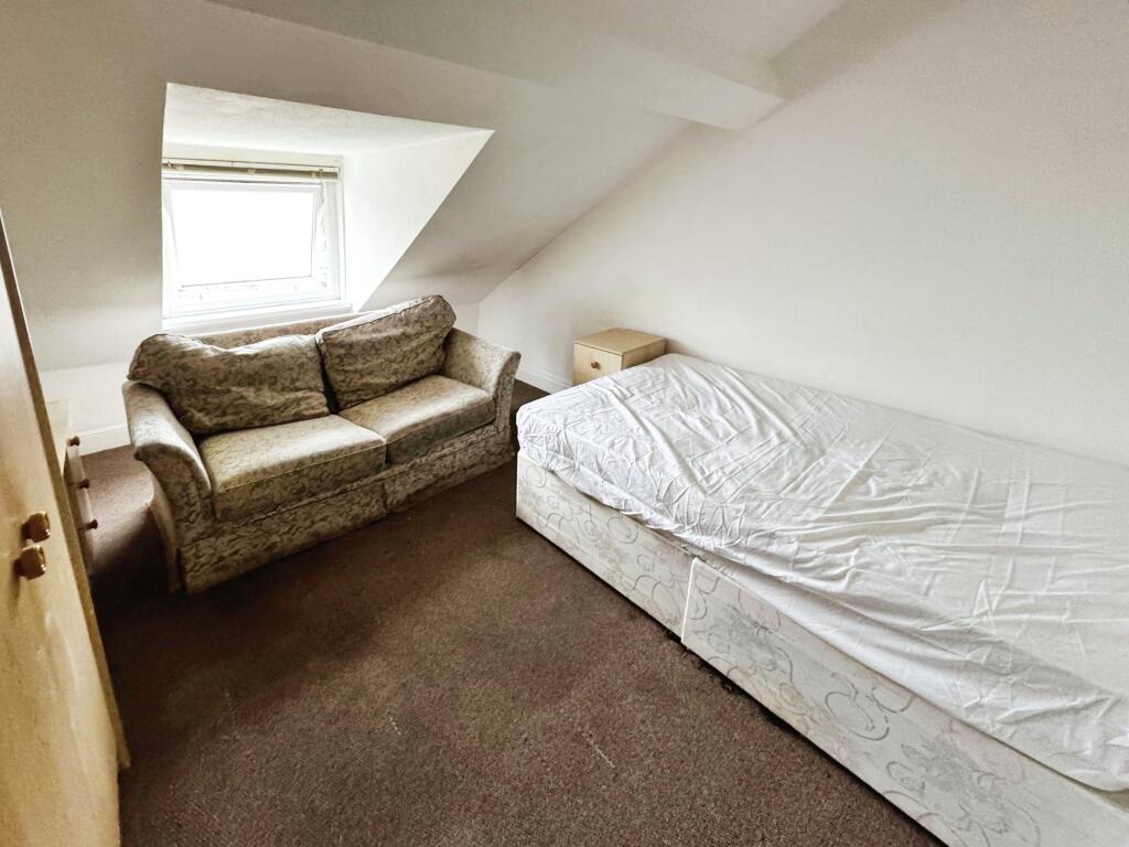 936e1b84-IMG-2025013