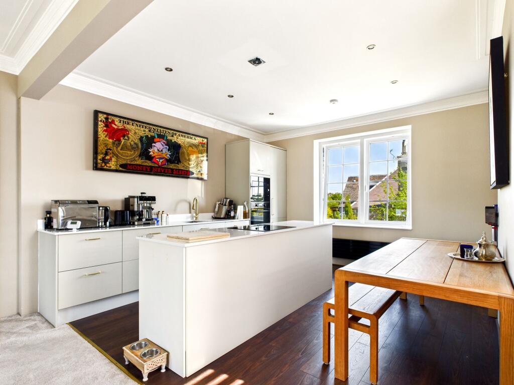 Open plan lounge and diner