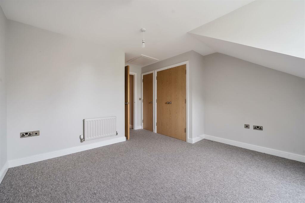 6 Northampton Road, Litchborough