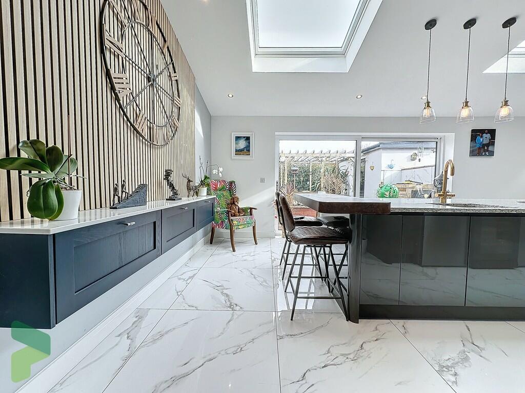 Breakfast kitchen...