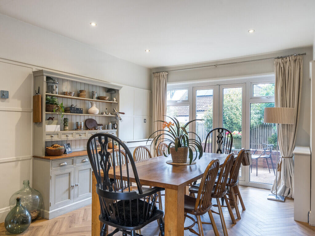 1330581-15-6891fb...