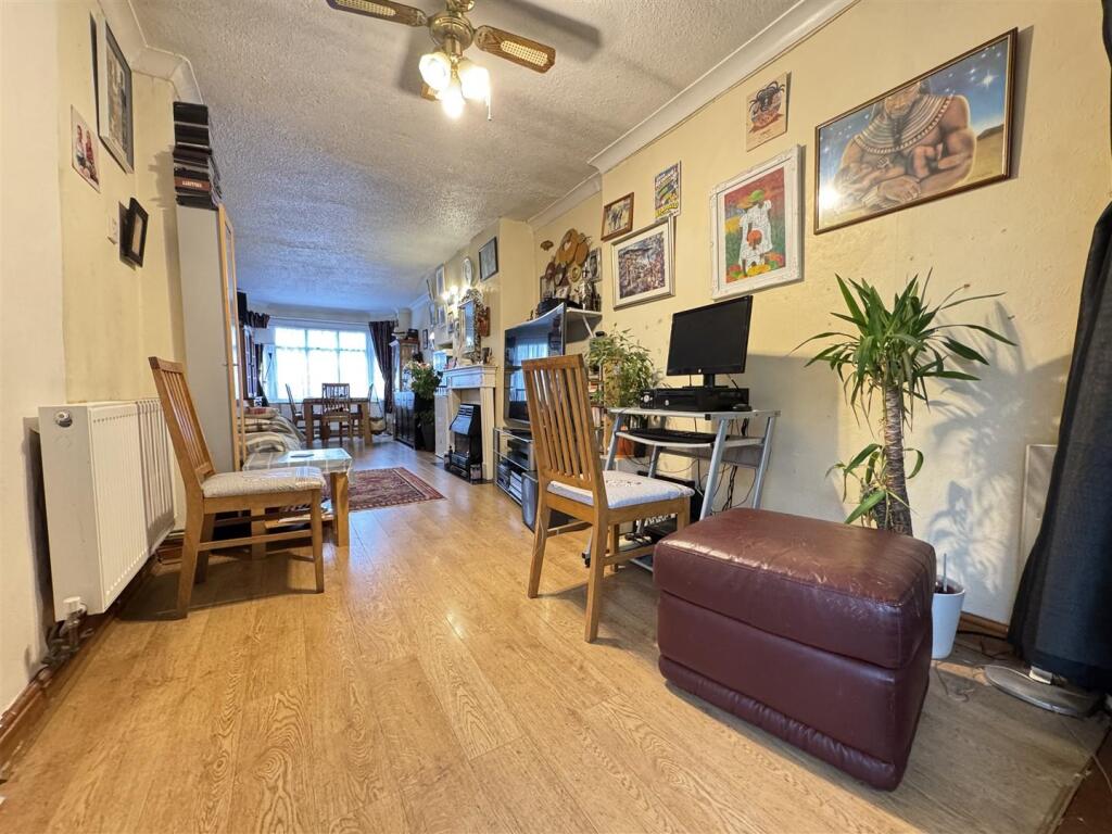 IMG_6533 (Large).JPG