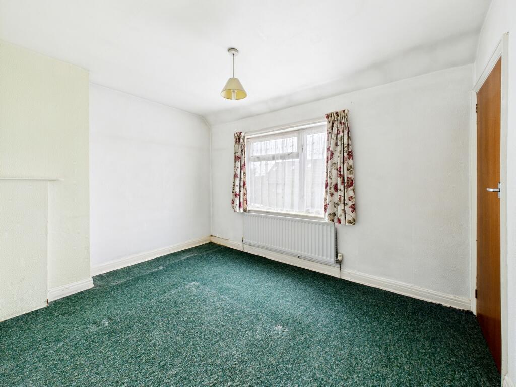 CAM05192G0-PR0100-STILL004