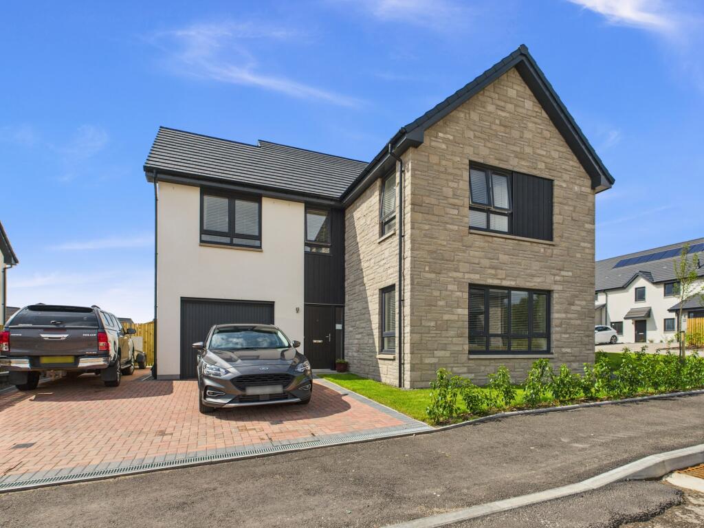 CAM03481G0-PR0111-STILL023