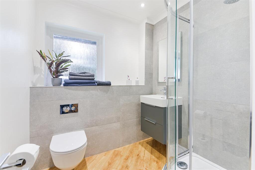 HOOKFIELD MEWS (6).jpg