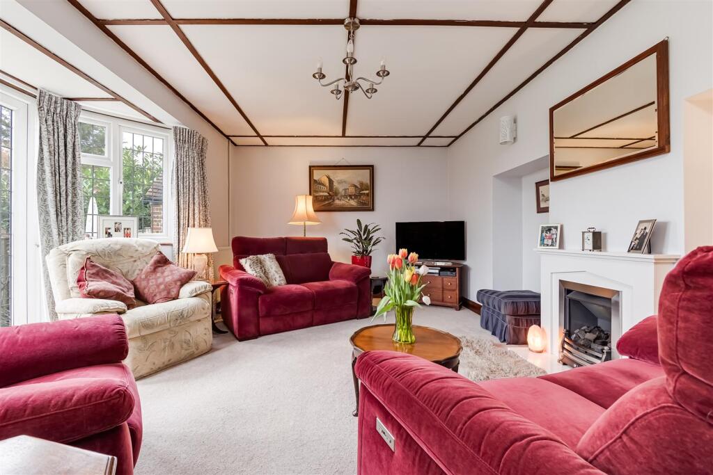 house-tudor-close-cheam-110.jpg