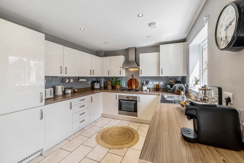 7 Minsmere Close (Spalding)-26.jpg