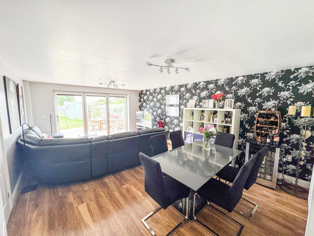 lounge 1