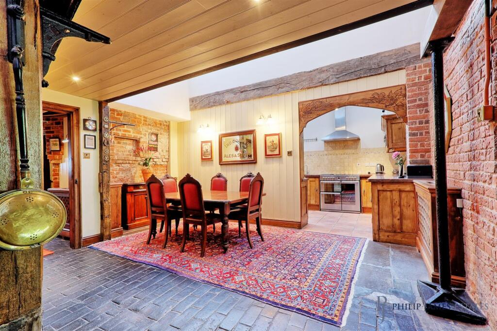 IMG_8180_1_2_easyHDR-interior3.jpg