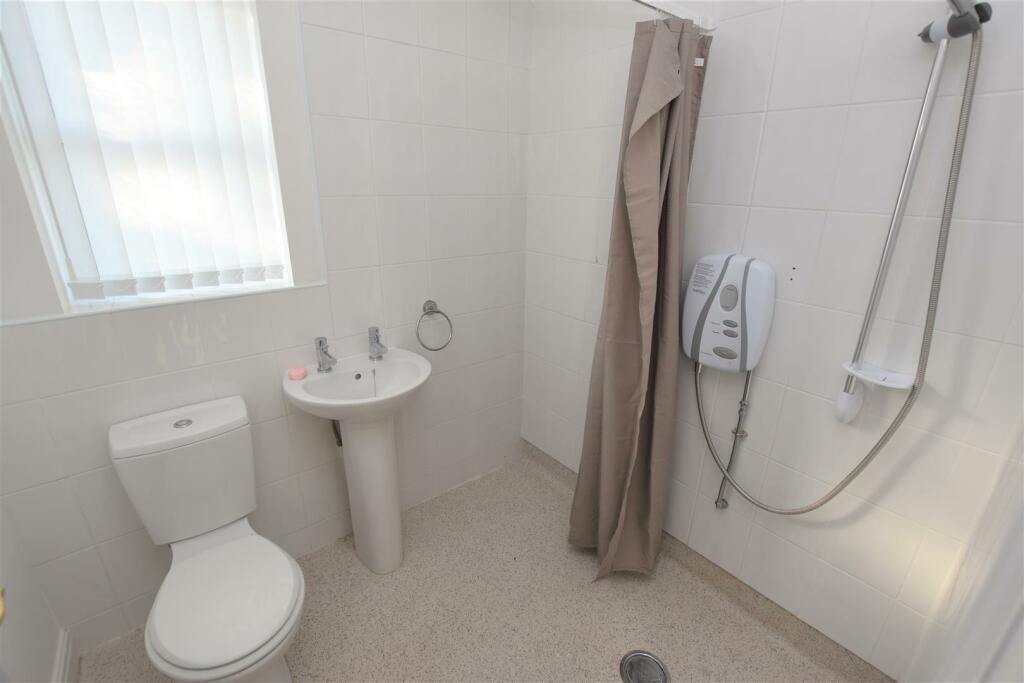 Wet Room.jpg