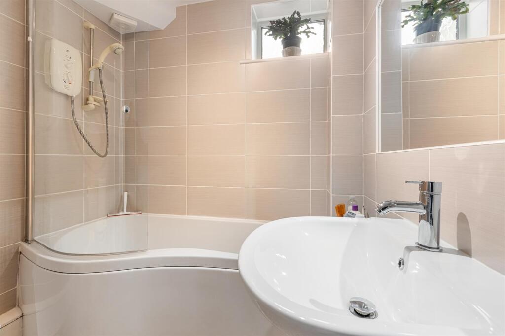 A26 - Greys Ashprington - 240405.jpg