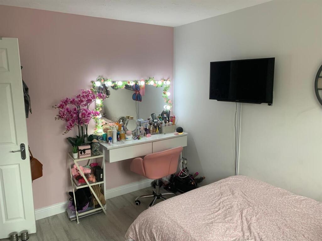 WhatsApp Image 2025-07-25 at 09.34.44 (11).jpeg