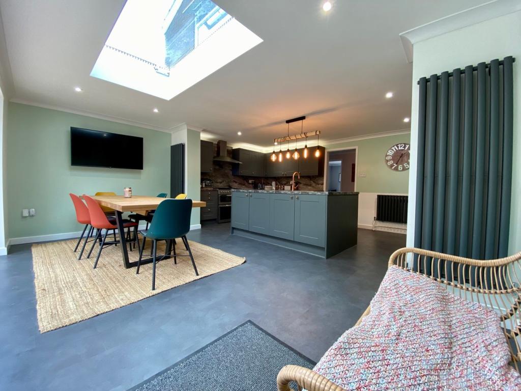 Kitchen/Living/Dinin