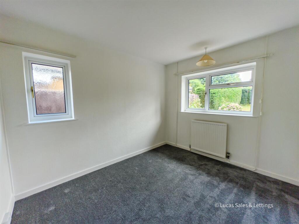 112 Gipsy Lane Kettering-08.jpg