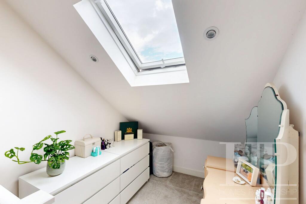 Second floor landing/dressing area