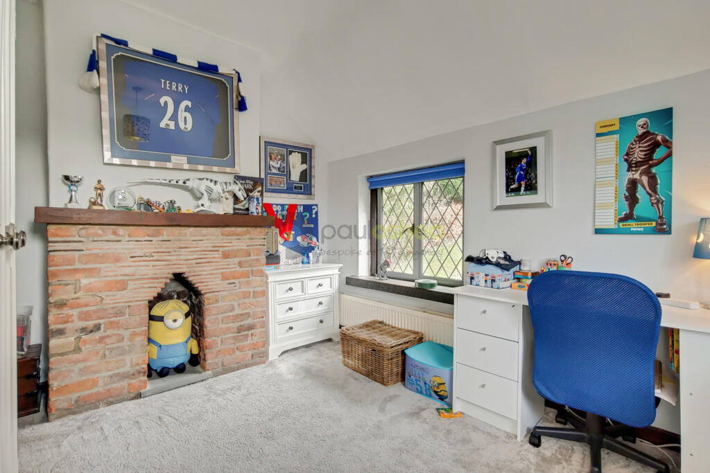 14_Bedroom-3-0