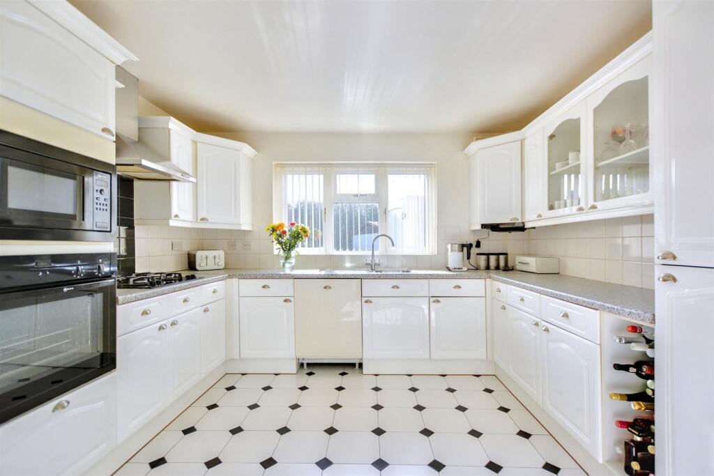 Kitchen Diner_2.jpeg