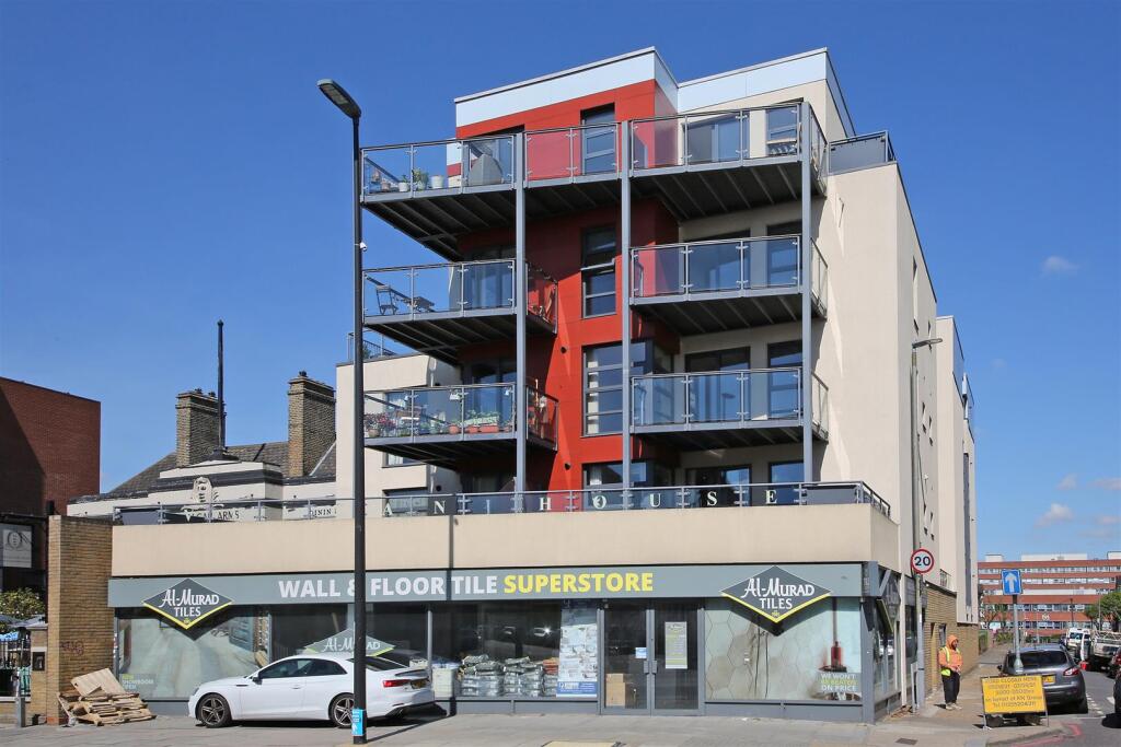 4 Vulcan House SW17 external.jpg