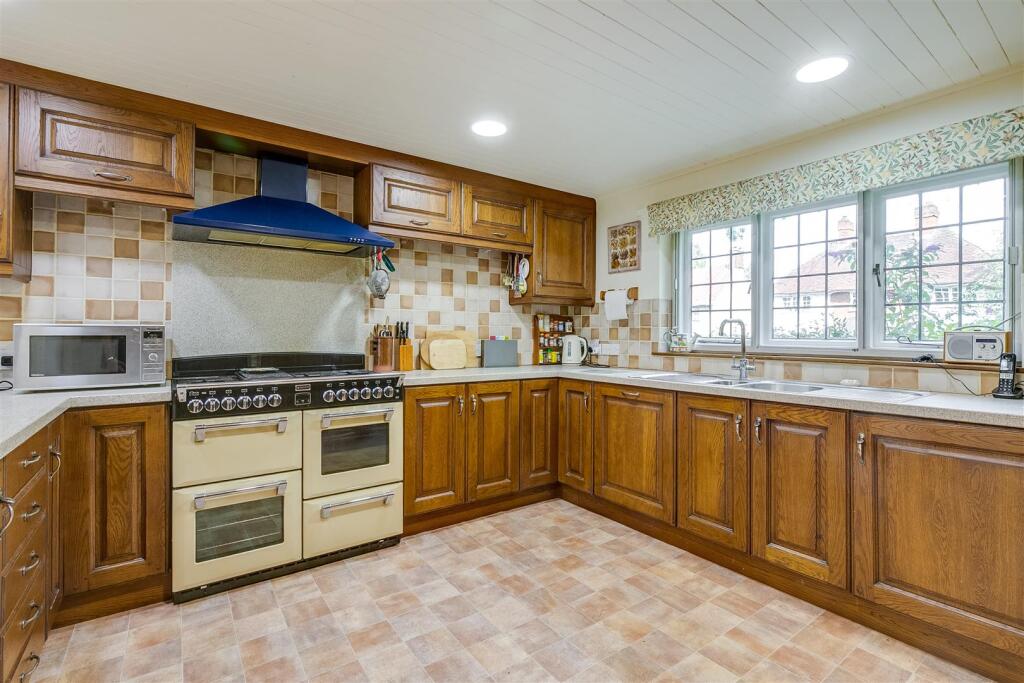 Willian Way 7-36.jpg