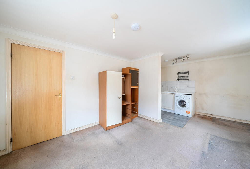 1316275-5-685bbac...